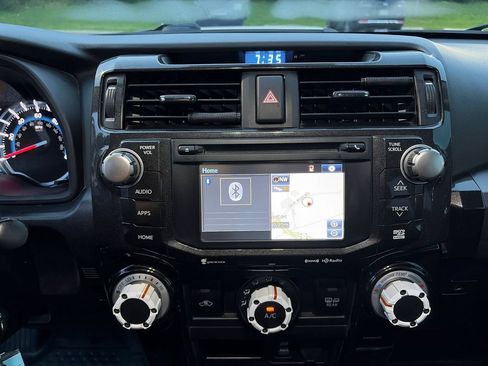 Used 2019 Toyota 4Runner TRD Off-Road AWD/4WD image 25