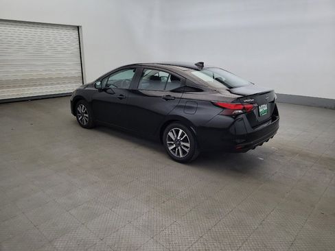 Used 2023 Nissan Versa SV FWD image 3