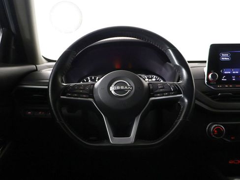 Used 2023 Nissan Altima 2.5 SR FWD image 30