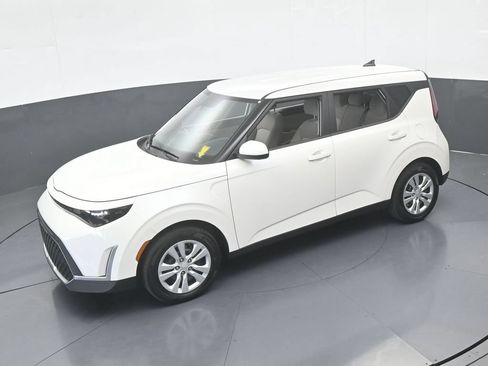 Used 2023 Kia Soul LX FWD image 43