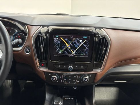 Used 2018 Chevrolet Traverse High Country AWD/4WD image 22