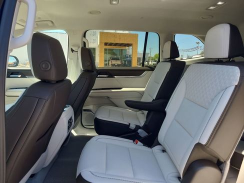 New 2026 GMC Acadia Denali w/ Super Cruise Package image 26