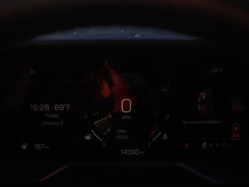 Used 2025 GMC Acadia Elevation image 21