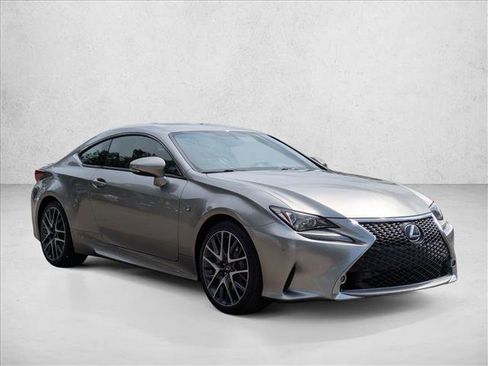 Used 2016 Lexus RC 200t RWD image 3