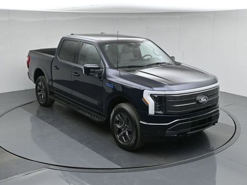 Used 2025 Ford F150 Lightning Lariat w/ Max Trailer Tow Package image 42