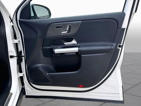 Used 2024 Mercedes-Benz GLA 250 image 20