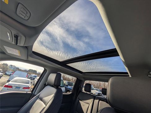 Used 2026 Ford F450 Lariat w/ FX4 Off-Road Package image 35