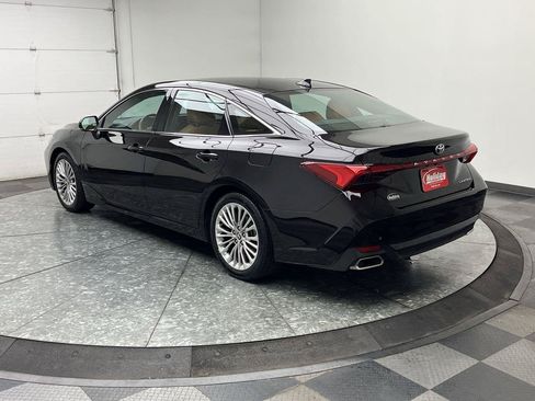 Used 2020 Toyota Avalon Limited w/ Advanced Safety Package FWD image 2