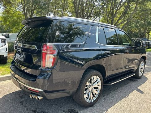 Used 2021 Chevrolet Tahoe Premier w/ Premium Package AWD/4WD image 6