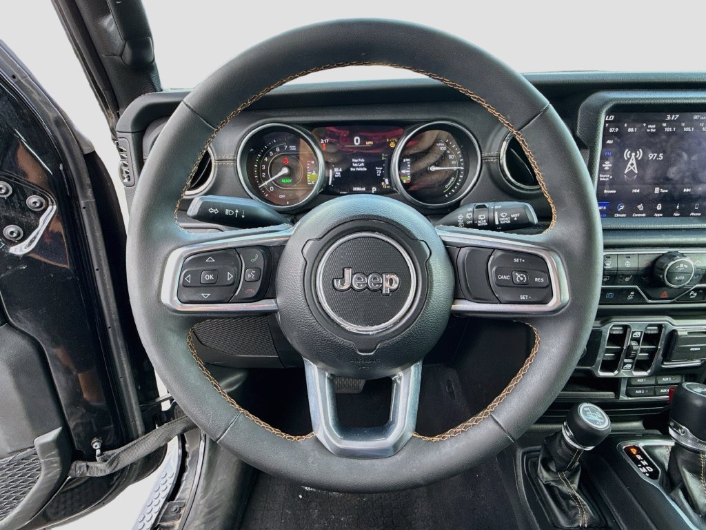 Used 2023 Jeep Wrangler Unlimited Sahara AWD/4WD image 13