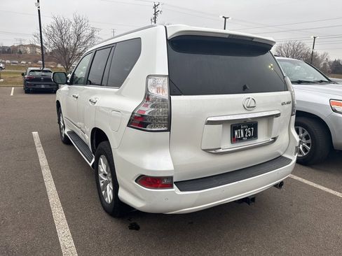 Used 2019 Lexus GX 460 image 25