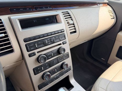 Used 2009 Ford Flex SEL FWD image 13