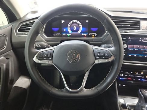 Used 2023 Volkswagen Tiguan SE image 23
