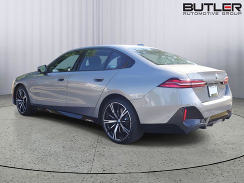 New 2027 BMW 530i w/ M Sport Package RWD image 5