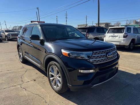 Used 2024 Ford Explorer Limited image 7