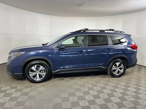 Used 2023 Subaru Ascent Premium w/ Convenience Package image 6