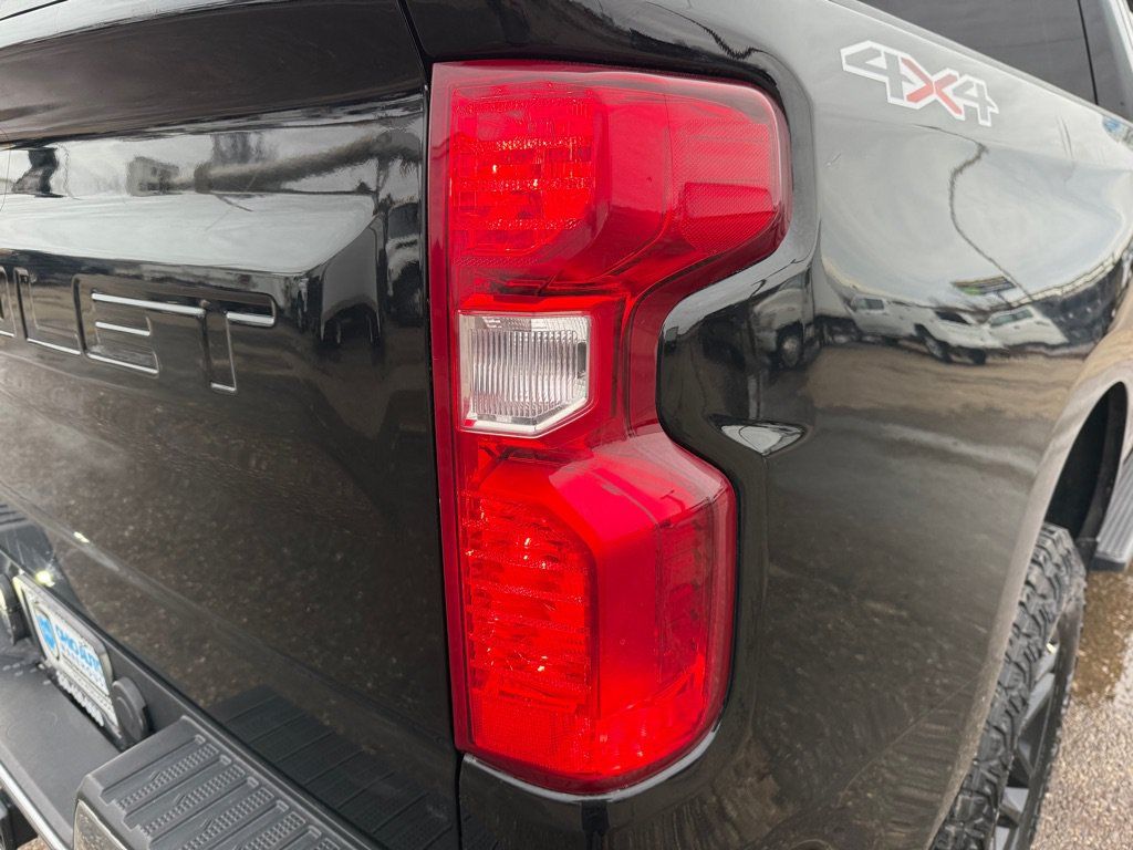 Used 2020 Chevrolet Silverado 1500 LT w/ Fleet Comfort Package AWD/4WD image 31