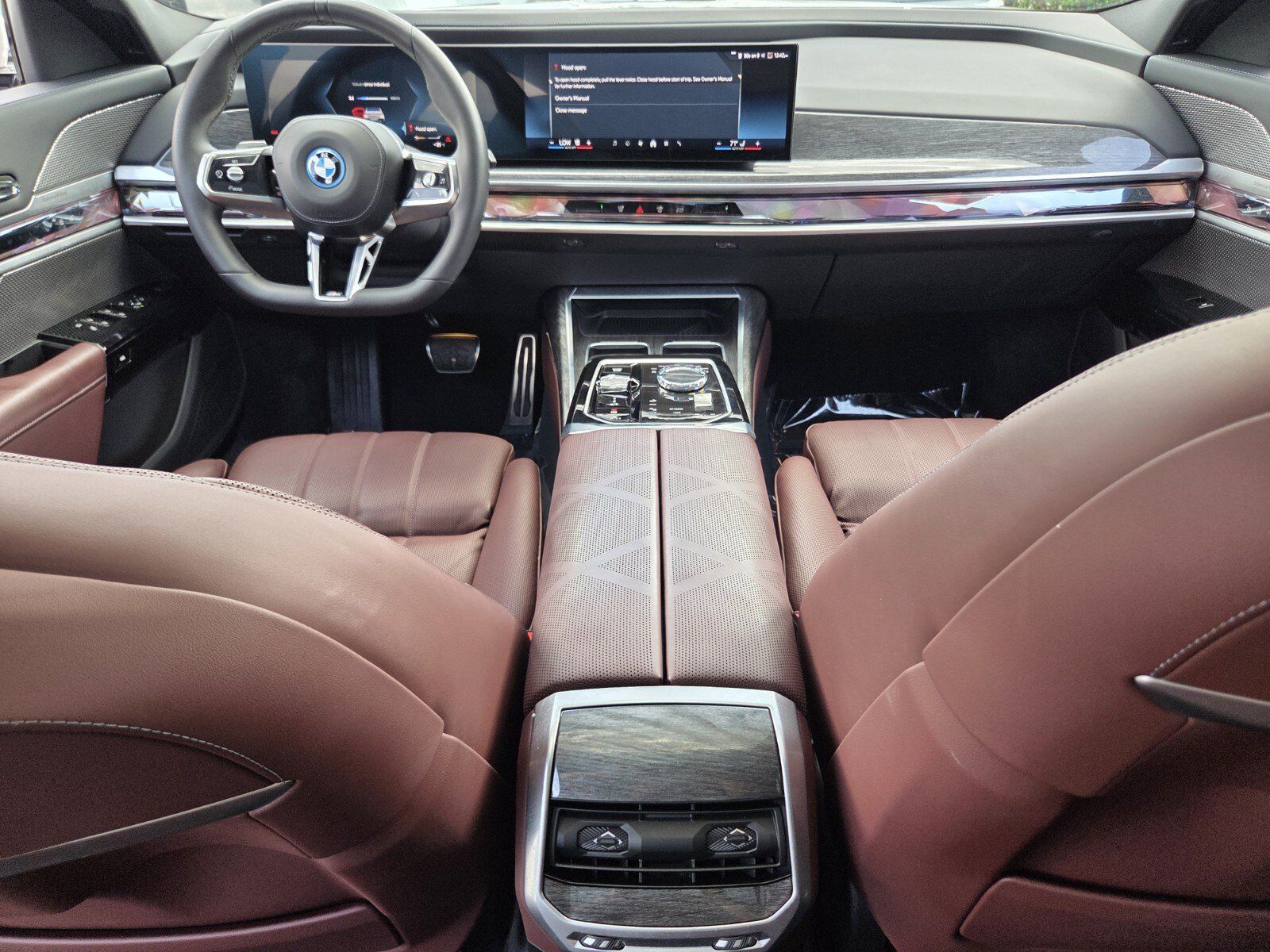 Certified 2025 BMW i7 xDrive60 AWD/4WD image 13