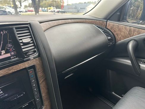 Used 2019 INFINITI QX80 Luxe image 25