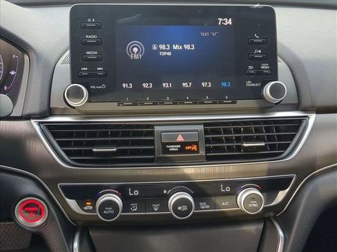 Used 2019 Honda Accord Hybrid image 13