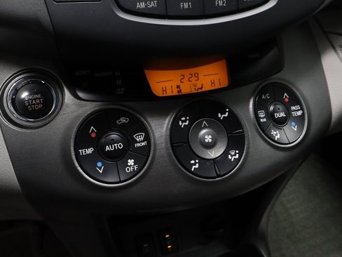 Used 2011 Toyota RAV4 Limited image 31