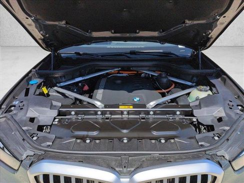 New 2026 BMW X5 xDrive50e w/ M Sport Package AWD/4WD image 16