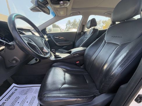Used 2016 Hyundai Azera Limited image 18