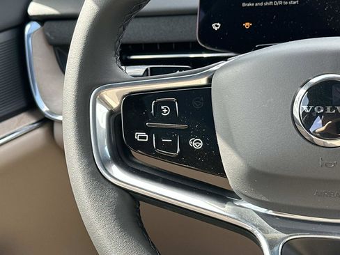 New 2025 Volvo EX90 Ultra image 8