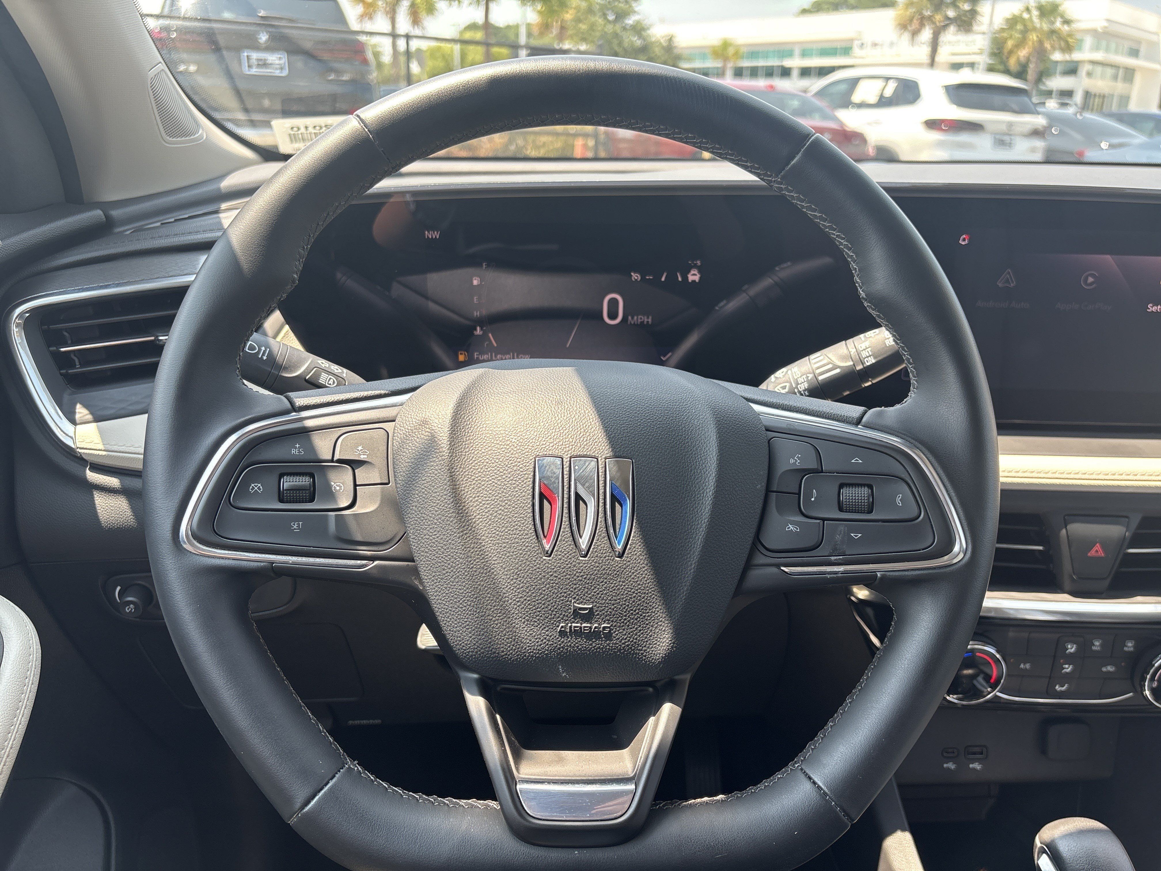 Used 2023 Buick Encore GX Select w/ Sport Touring Package FWD image 18
