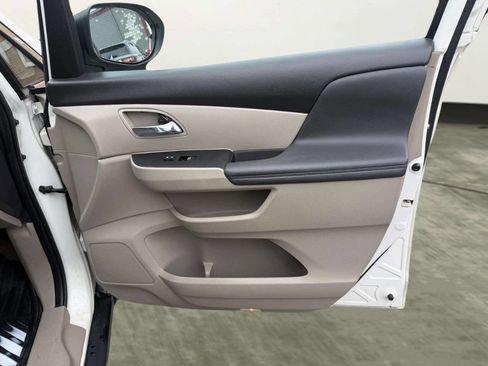 Used 2016 Honda Odyssey SE image 33