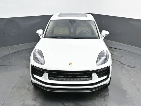 Certified 2022 Porsche Macan image 37