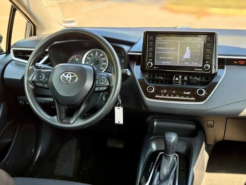 Used 2022 Toyota Corolla LE FWD image 20
