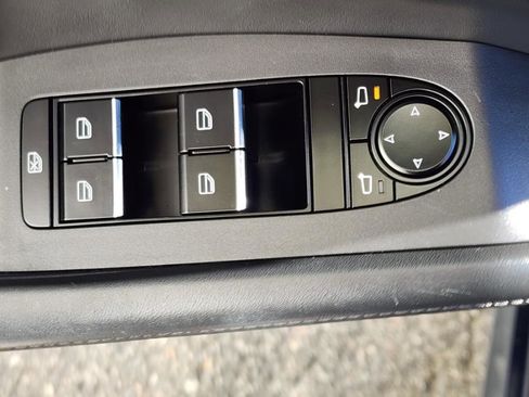 Used 2023 MAZDA MAZDA3 s image 16