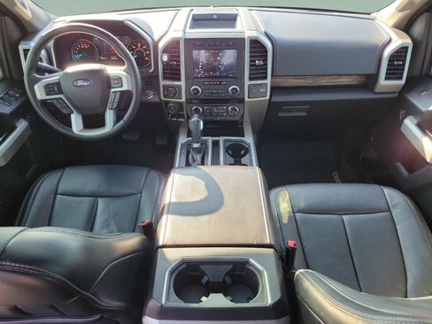 Used 2018 Ford F150 Lariat w/ Equipment Group 502A Luxury AWD/4WD image 11