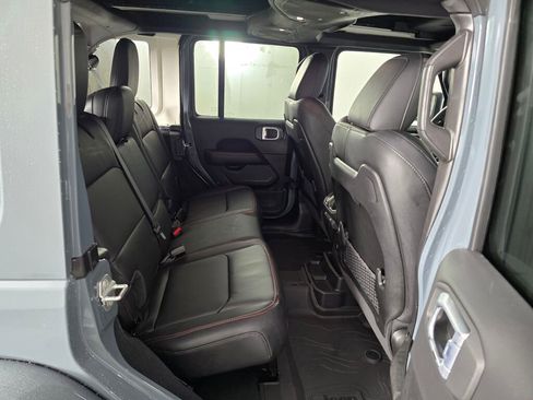 New 2026 Jeep Wrangler Unlimited Rubicon image 32