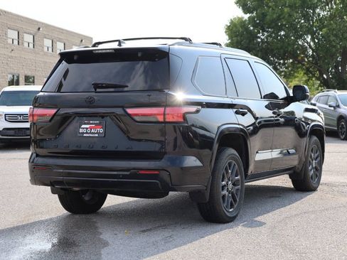 Used 2024 Toyota Sequoia Platinum AWD/4WD image 9