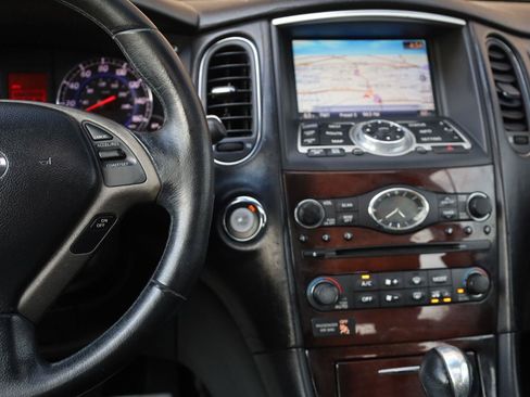 Used 2010 INFINITI EX35 Journey RWD image 33