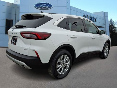 Certified 2023 Ford Escape Active AWD/4WD image 8