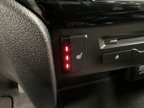 Certified 2019 Honda Pilot Touring image 42