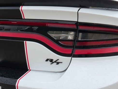 Used 2022 Dodge Charger R/T w/ Blacktop Package image 7