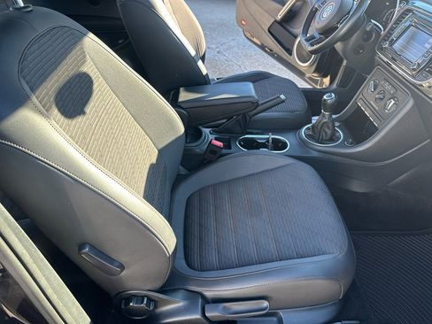 Used 2013 Volkswagen Beetle Turbo image 20