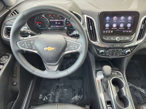 Used 2023 Chevrolet Equinox Premier FWD image 30