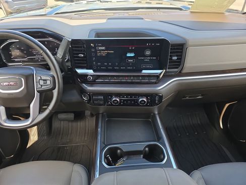 Used 2024 GMC Sierra 2500 SLT w/ SLT Premium Package AWD/4WD image 15