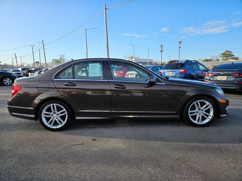 Used 2014 Mercedes-Benz C 300 4MATIC Sedan image 4
