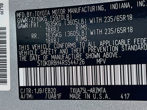 Certified 2024 Toyota Highlander XLE AWD/4WD image 29