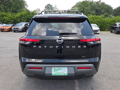 New 2026 Nissan Pathfinder SL FWD image 9