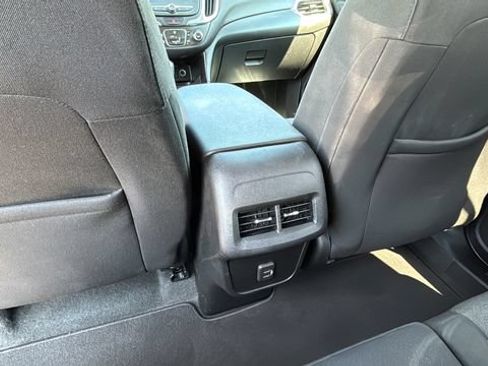 Used 2019 Chevrolet Equinox LT AWD/4WD image 20