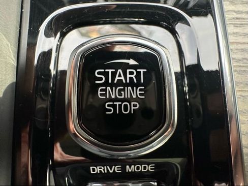 Used 2021 Volvo XC60 T5 Inscription image 25