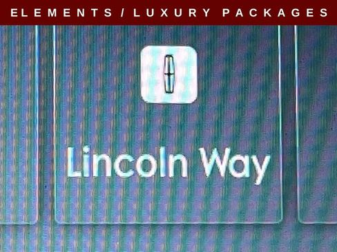 Certified 2022 Lincoln Corsair Reserve w/ Equipment Group 201A image 8