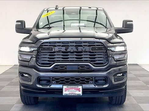 Used 2025 RAM 2500 Big Horn AWD/4WD image 2